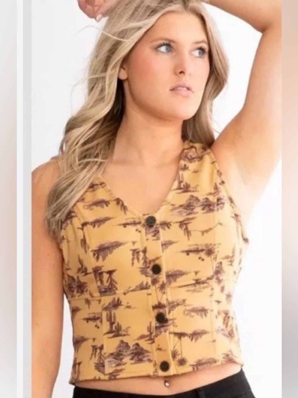 Sterling & Stitch Vest Yellow Desert Horses Faux Suede Large